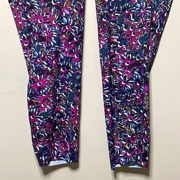 Lululemon Base Pace HR Run Tights 25" Size 20 Floral Electric Multi - Picture 8 of 8